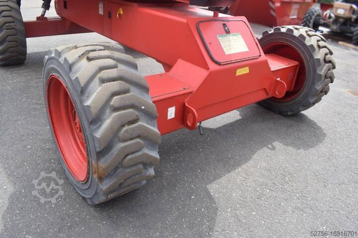 Zglobna teleskopska radna platforma JLG E 600 JP