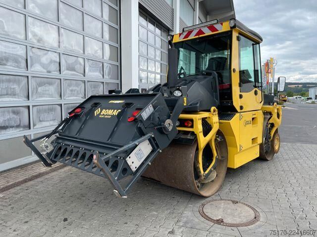 Rouleau simple Bomag BW 154 AP-4 AM / nur 1.565h / Asphalt Manager