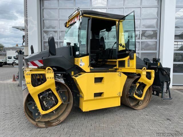 Rouleau simple Bomag BW 154 AP-4 AM / nur 1.565h / Asphalt Manager