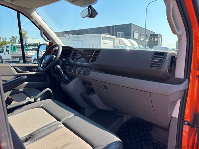 Fourgon pick-up MAN TGE 3.180 4x2 DoKa Pritsche langer Radstand AHK