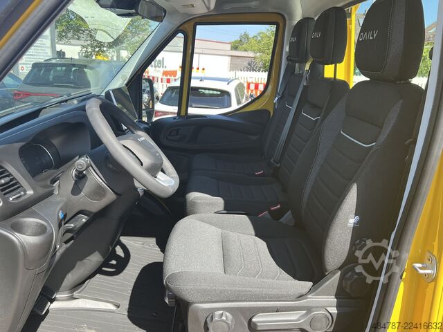 Ρυμουλκό όχημα IVECO Daily 35S18 HA8 V Navi*LED* Automatik BJ 26-Sofo