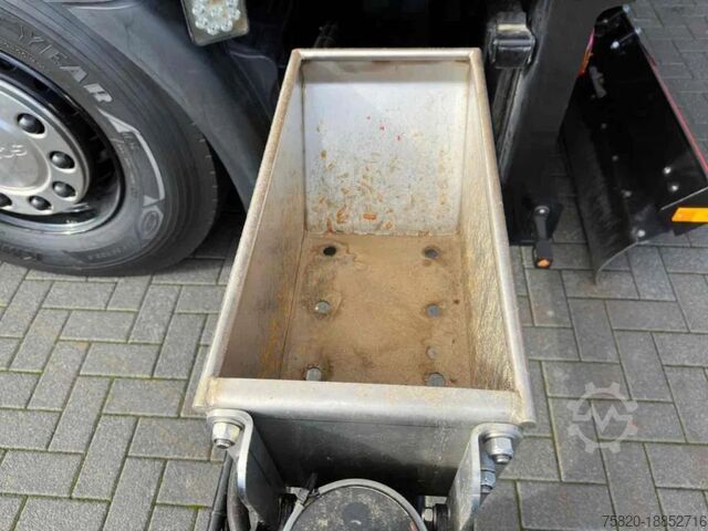Kiper sa kranom Scania R530 V8 NGS 8X4 TRIDEM MET HYVA 2Z KIPPER + HMF...