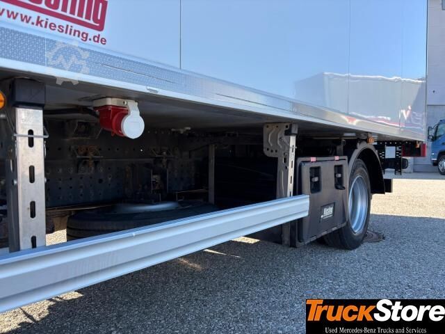 Hűtőfelépítményes furgon Mitsubishi Canter 9C18 THERMOKING