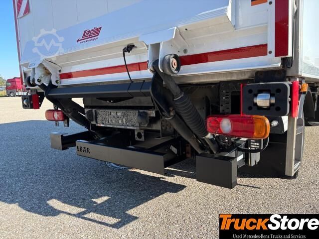 Hűtőfelépítményes furgon Mitsubishi Canter 9C18 THERMOKING