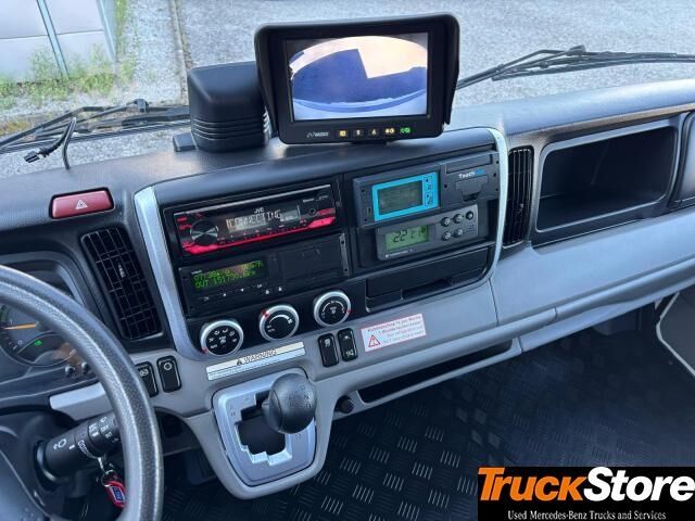 Hűtőfelépítményes furgon Mitsubishi Canter 9C18 THERMOKING