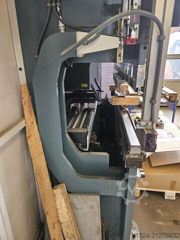 Prensa plegadora DURMA AD-S 2060