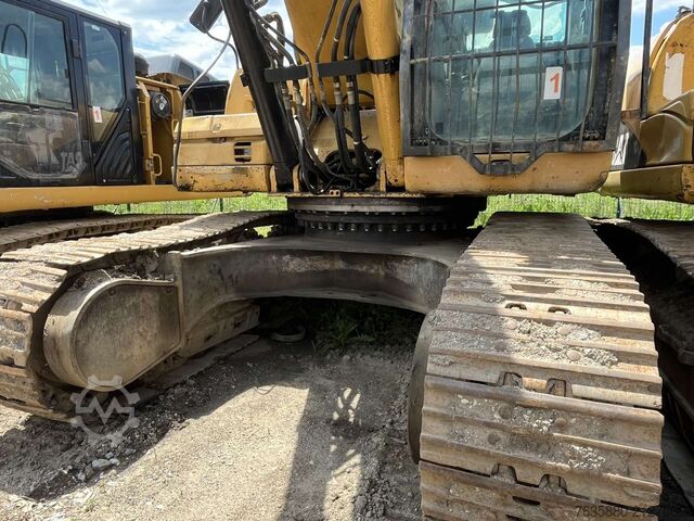 Crawler excavator Caterpillar 330 DLN