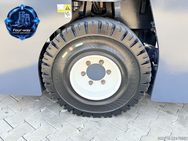 Empilhadeira multidirecional Combilift C5000SL GAS TRIPLEX 5500 FREE-LIFT