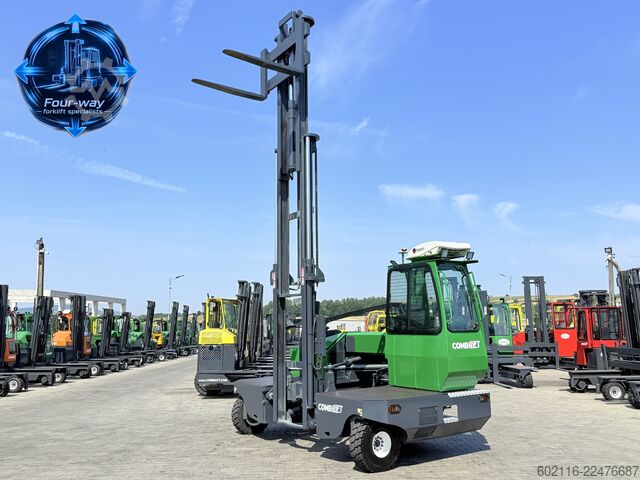 Carrello elevatore a 4 direzioni Combilift C5000SL GAS TRIPLEX 5500 FREE-LIFT