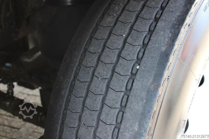 Transporte refrigerado/congelado Iveco Stralis 310 + 6X2 EURO 5 + CARRIER  + LIFT