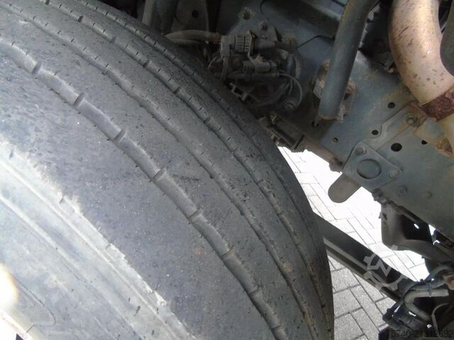 Krovimo platforma Mercedes-Benz Axor 2633 + 6x2 + euro 5 + manual
