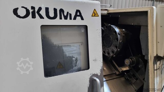 Torno CNC Okuma LB300