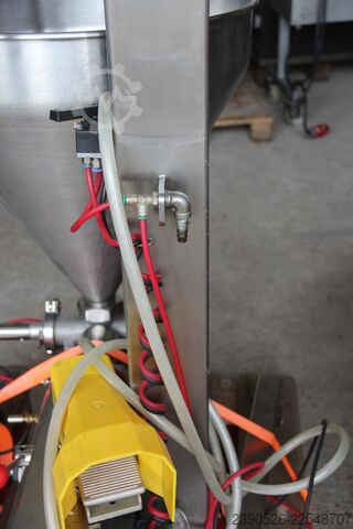 машина для формования и наполнения backservice Compact Powerlift