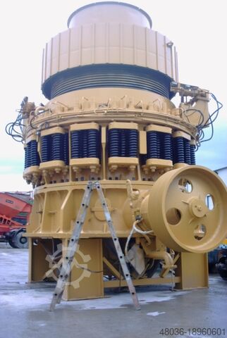 Mesin penghancur primer dan sekunder Lokomo K140