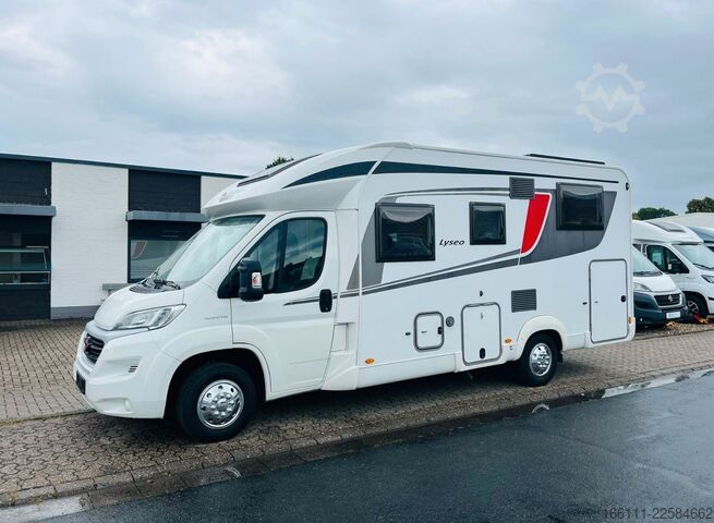 Caravana semiintegrada BÜRSTNER Lyseo T 690G  - Einzelbetten -  -