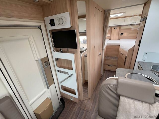 Caravana semiintegrada BÜRSTNER Lyseo T 690G  - Einzelbetten -  -
