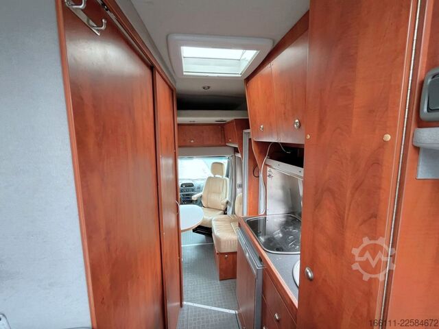 Camping-car LA STRADA Nova L - Automatik - Festbett -  -