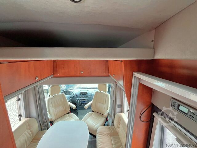 Camping-car LA STRADA Nova L - Automatik - Festbett -  -