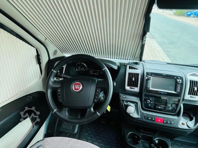 Camping-car semi-intégré LMC T 662 G - Einzelbetten - Automatik - 2x Klima -