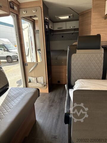 Yarı entegre karavan 2025 Ford Transit Weinsberg Carasuite | Automatico | Posti letto 5