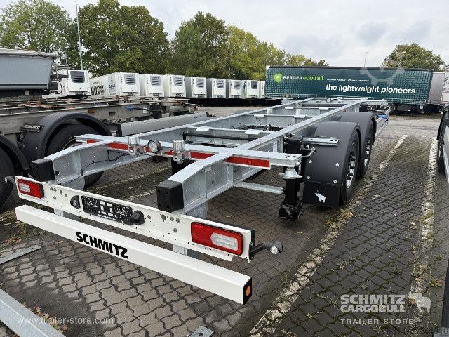 Прицеп с обменяемым шасси Schmitz Cargobull Zentralachsanhänger Wechselfahrgestell Standard