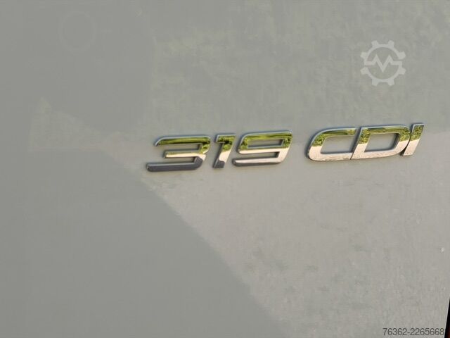 ハイトップバン Mercedes-Benz Sprinter 319 L2H2 V6 3,0L AHK-3,5T Kamer