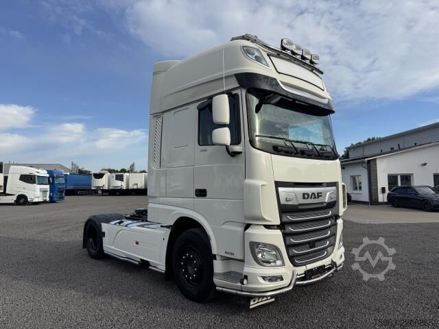 Standartinis vilkikas DAF XF 530 SSC Intarder Standklima Lightfix Bügel