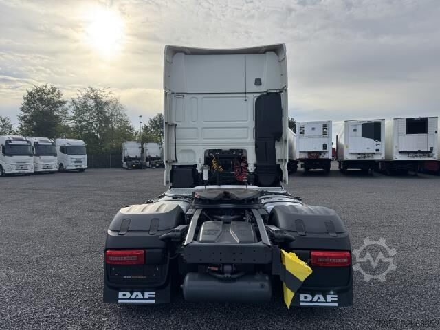 Standartinis vilkikas DAF XF 530 SSC Intarder Standklima Lightfix Bügel