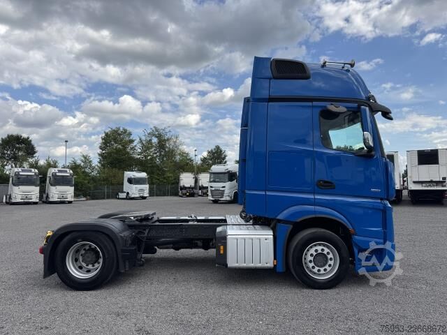 Standartinis vilkikas Mercedes-Benz 1851 LS Actros Gigaspace Retarder 2 x PTO