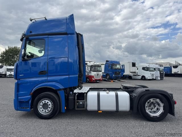 Standartinis vilkikas Mercedes-Benz 1851 LS Actros Gigaspace Retarder 2 x PTO