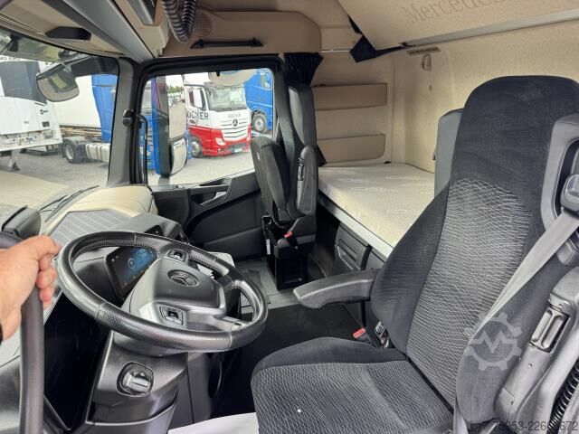 Standartinis vilkikas Mercedes-Benz 1851 LS Actros Gigaspace Retarder 2 x PTO