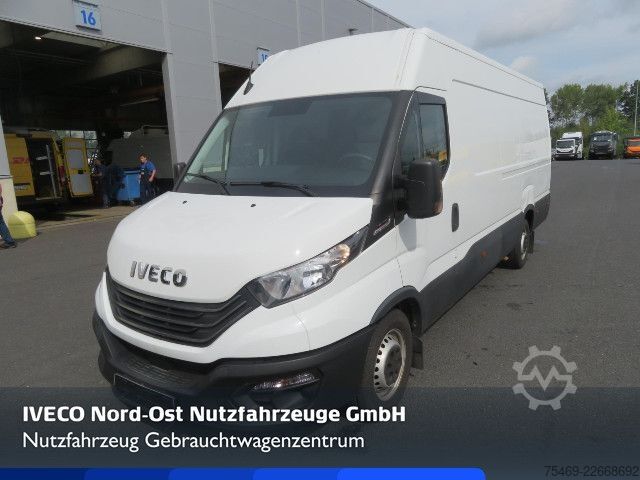 Furgão de teto alto IVECO 35S16A8V