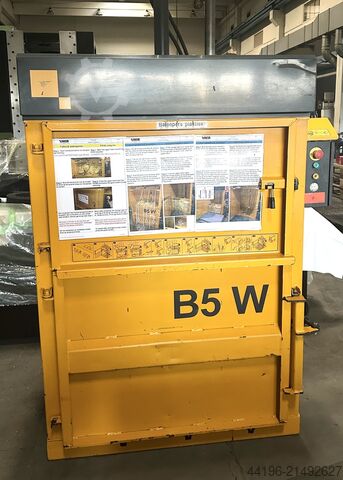 Mesin pengepakan bal Bramidan 