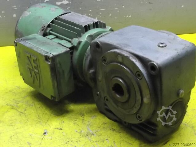 Silnik przekładniowy 0,25 kW 12 obr. SEW-EURODRIVE SA40DT71C-4BN05