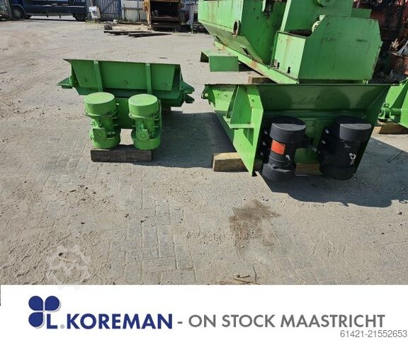 ハゼマグ製バイブレーティングシュート Hazemag* Vibrating Chute Hazemag