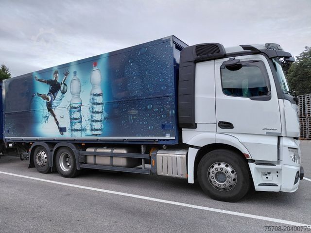 Kamion për pije MERCEDES-BENZ 2548 Actros*7,7 m Schwenkwand*LBW*Lift/Lenk*Ret.