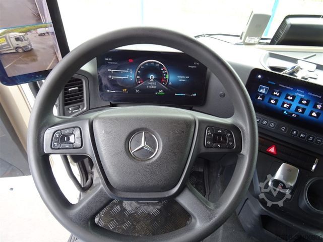 Kamion pića MERCEDES-BENZ 2545 Actros*7,7 m*LBW*Lift/Lenk*Retarder*Kamera
