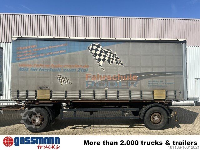 Vaihdettavalla alustalla varustettu perävaunu Koegel AWE 18