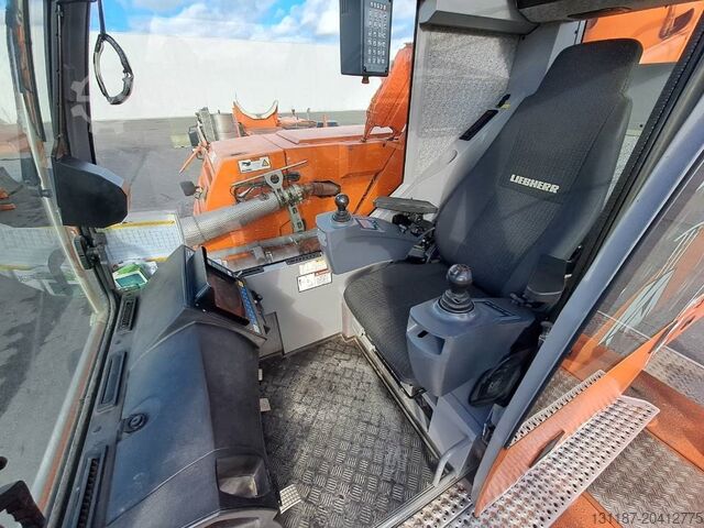 Кран підвищеної прохідності Liebherr LTM 1100-5.2