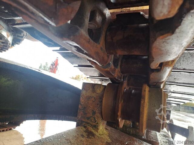 Ekskavator zvarritës Komatsu PC490LC-11