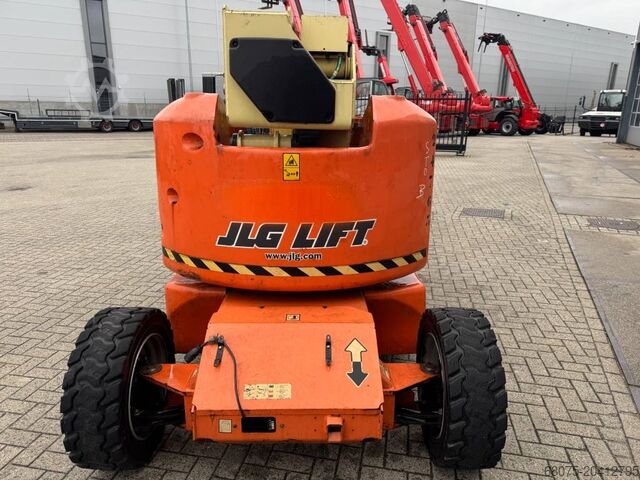 Platformă de lucru telescopică articulată JLG E 450 AJ