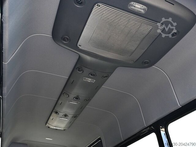 Kleinbus Mercedes-Benz Sprinter 317 CDI Tourer Lang (2-2-2-3) AHK 36