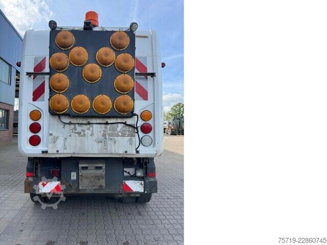 Furgon Ravo Ravo 560 Straßenkehrmaschine