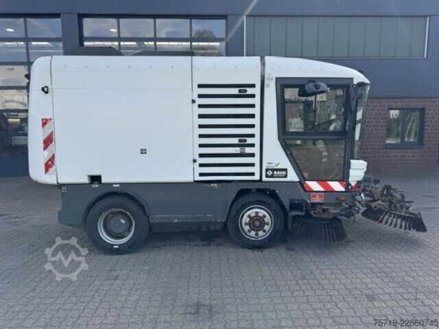 Furgon Ravo Ravo 560 Straßenkehrmaschine