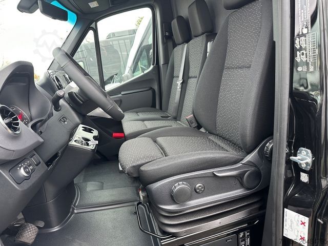 Komercijalno vozilo sa visokim krovom MERCEDES-BENZ Sprinter 319 CDI 4x4 PRO Automatik LED L2H2 AHK