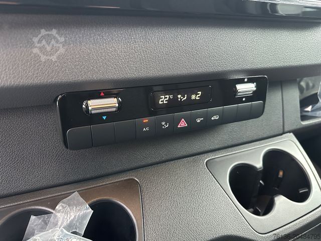 Komercijalno vozilo sa visokim krovom MERCEDES-BENZ Sprinter 319 CDI 4x4 PRO Automatik LED L2H2 AHK