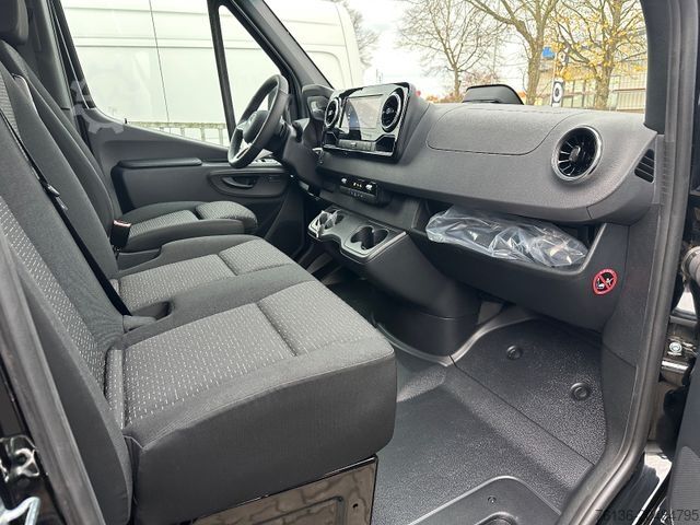 Komercijalno vozilo sa visokim krovom MERCEDES-BENZ Sprinter 319 CDI 4x4 PRO Automatik LED L2H2 AHK