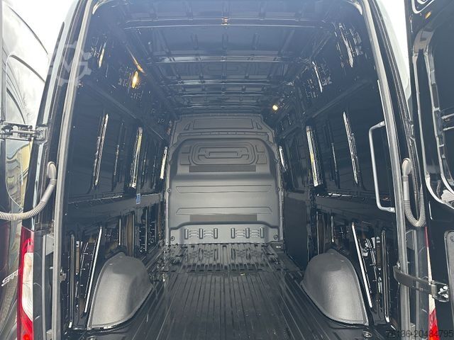 Komercijalno vozilo sa visokim krovom MERCEDES-BENZ Sprinter 319 CDI 4x4 PRO Automatik LED L2H2 AHK