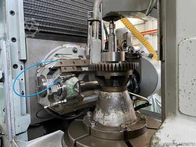 Pavarų frezavimo staklės Liebherr L652