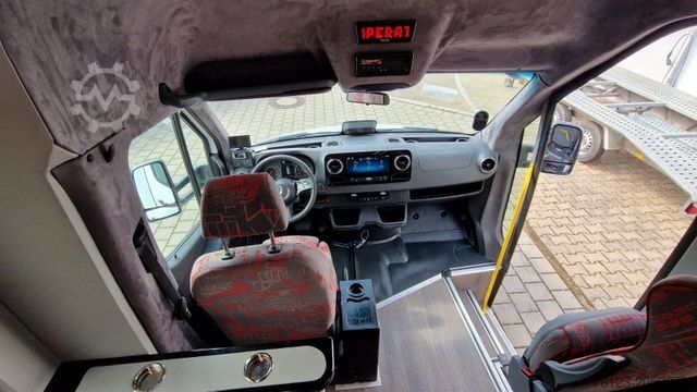 Minibus MERCEDES-BENZ 30 Sitzer Schulbus Transferbus 519 Stock